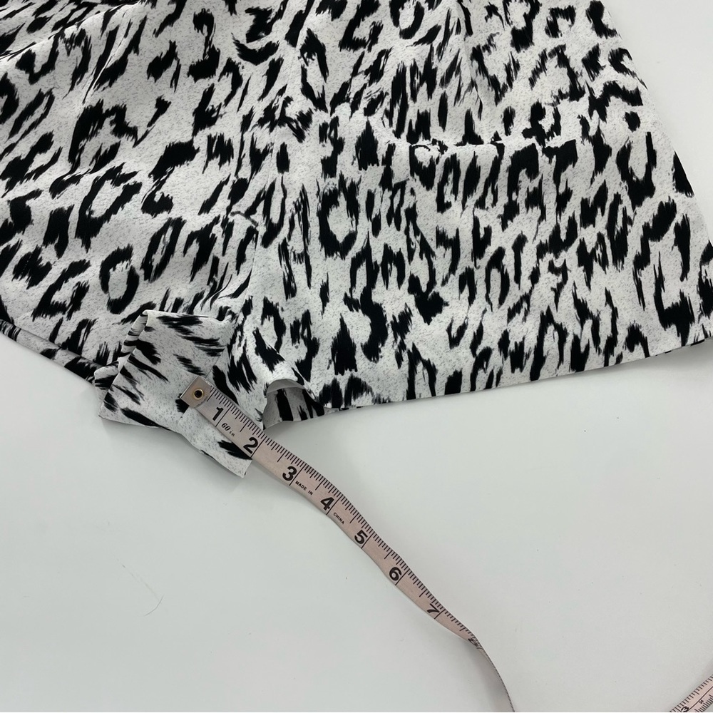 Finders Keepers Diamond Cheetah‎ Black and White Playsuit Open Back Romper - Picture 11 of 13